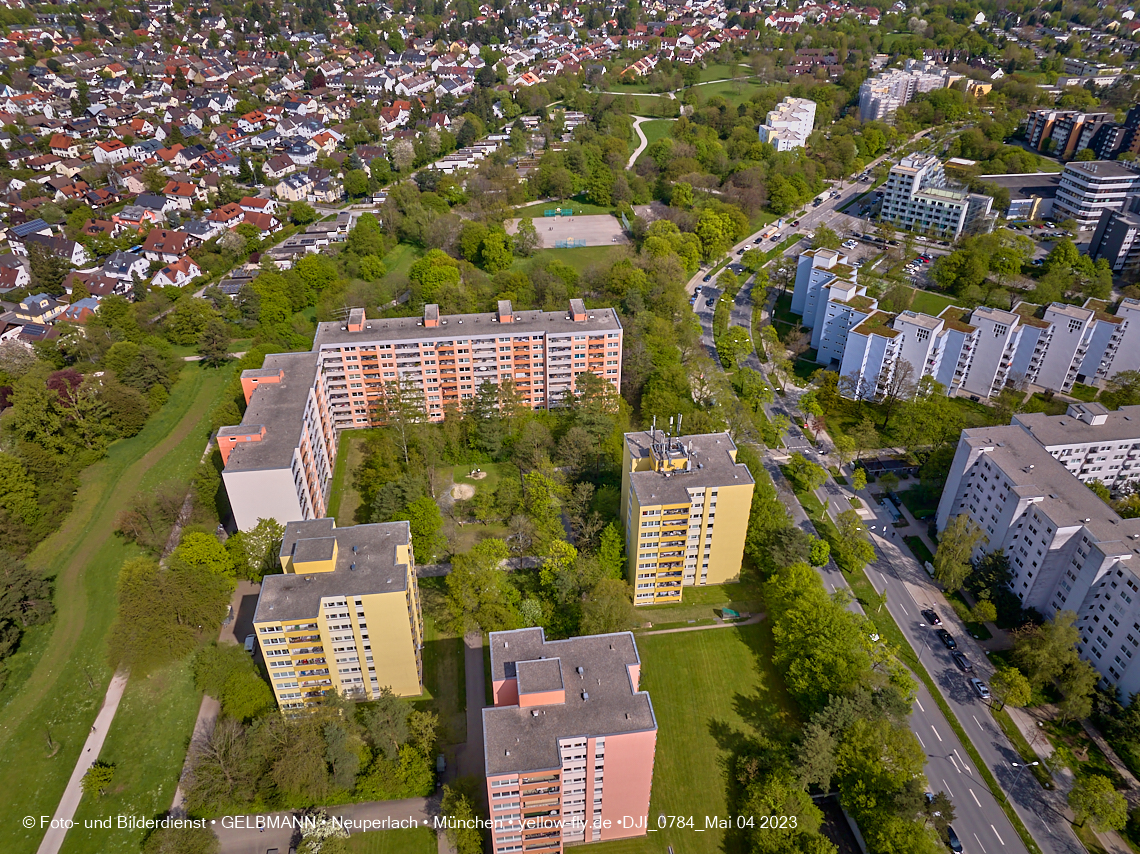 04.05.2023 - Sanierung am Karl-Marx-Ring 11-21 in Neuperlach